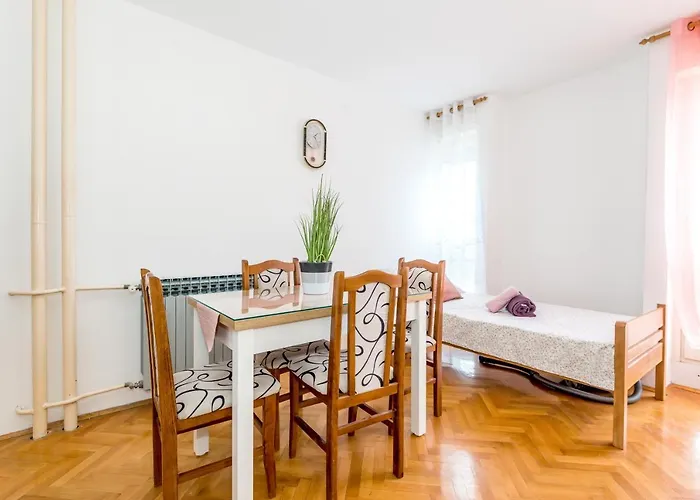 Goreta Apartament *